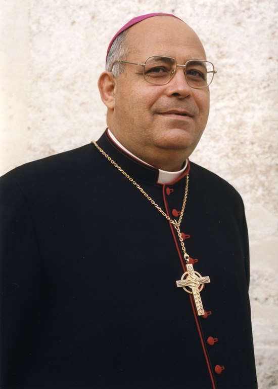Monsignor Domenico Caliandro da sabato Arcivescovo di Brindisi ed Ostuni