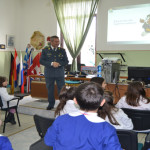 lezione guardia di finanza e studenti (3)