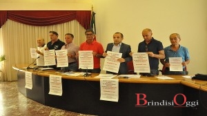 conferenza opposizione petizione contro consales