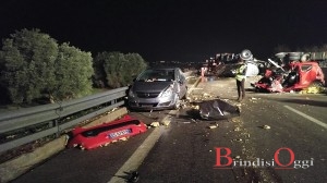 incidente statale 5 morti