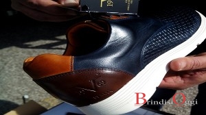 sequestro scarpe versace false brindisi 3