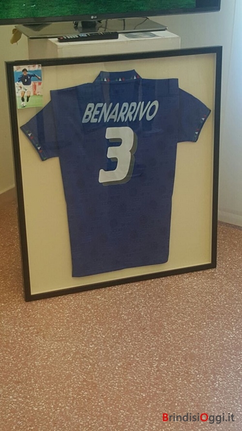 La storia del calcio raccontata con le maglie del Brindisi in mostra a  Nervegna- Foto - Brindisi Oggi, news Brindisi notizie Brindisi e provincia